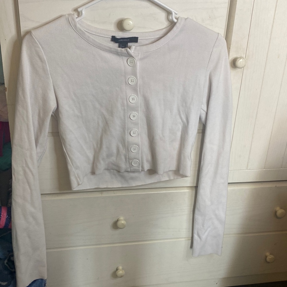 White cropped long sleeve button down